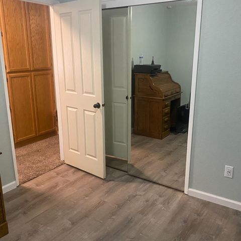 1095 Skyway Ct, Turlock, CA 95380