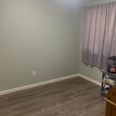 1095 Skyway Ct, Turlock, CA 95380