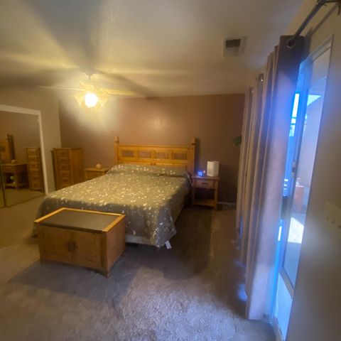 1095 Skyway Ct, Turlock, CA 95380