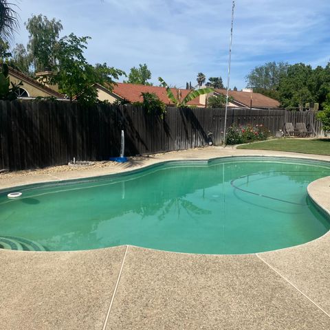 1095 Skyway Ct, Turlock, CA 95380