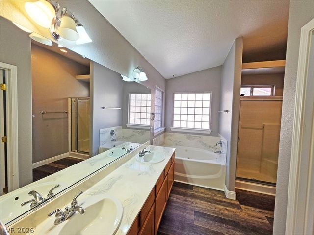 3630 East Vineyard Drive, Pahrump, NV 89048