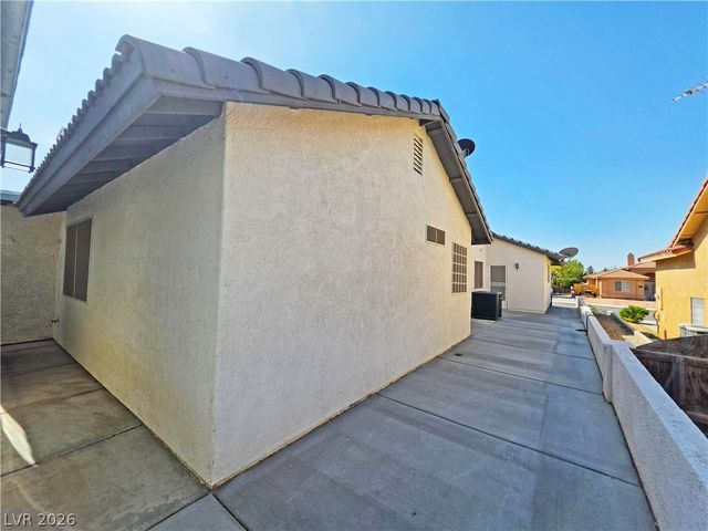 3630 East Vineyard Drive, Pahrump, NV 89048
