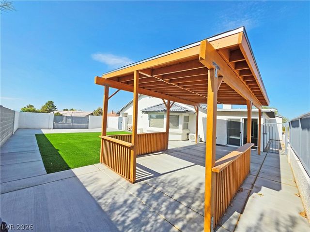 3630 East Vineyard Drive, Pahrump, NV 89048