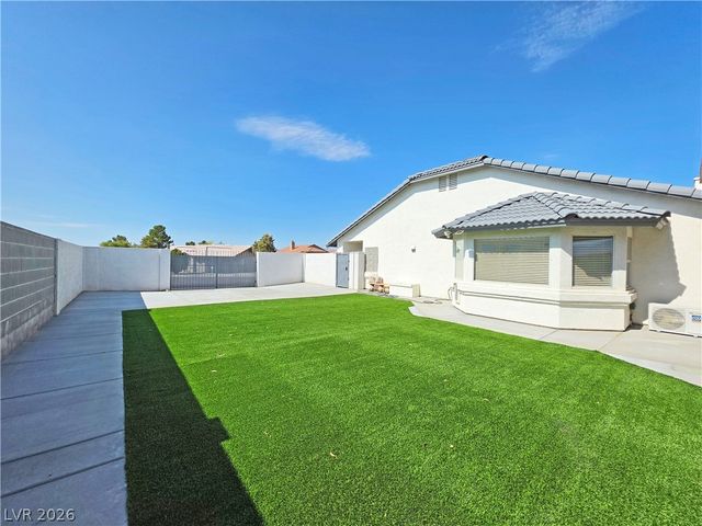 3630 East Vineyard Drive, Pahrump, NV 89048