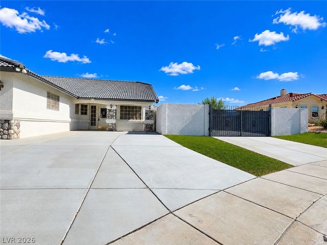 3630 East Vineyard Drive, Pahrump, NV 89048