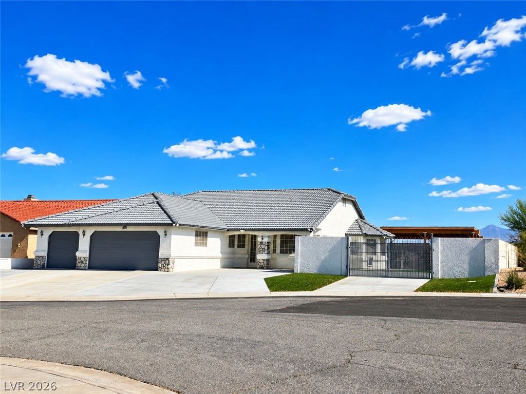 3630 East Vineyard Drive, Pahrump, NV 89048