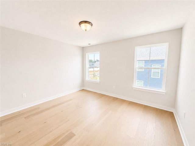 1390 Sebastian CT, Chesapeake, VA 23322