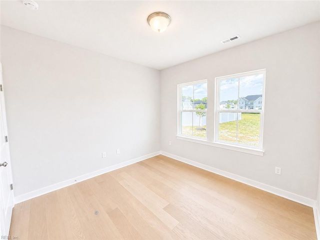 1390 Sebastian CT, Chesapeake, VA 23322