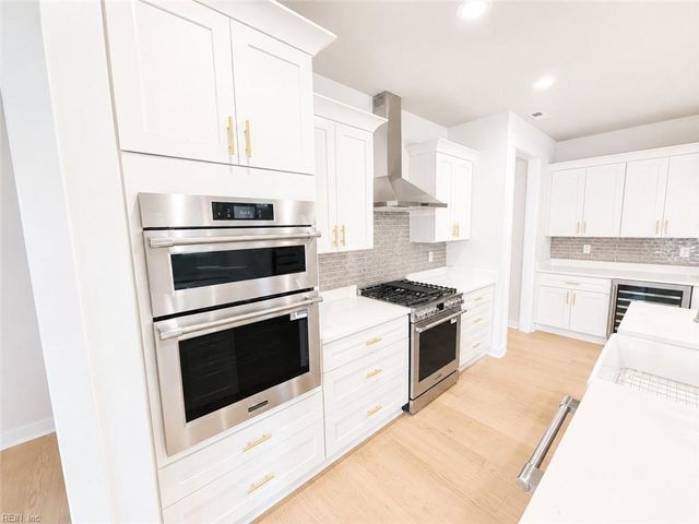 1390 Sebastian CT, Chesapeake, VA 23322