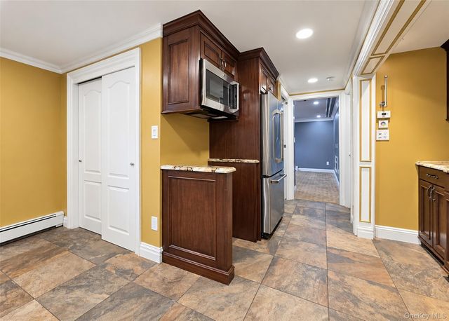 685 Carlls Path, Deer Park, NY 11729