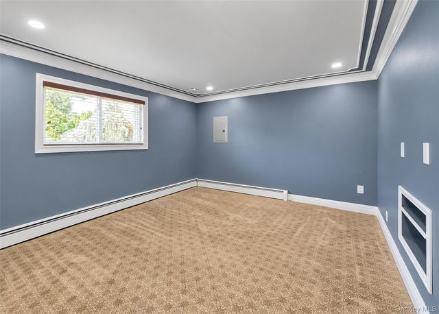 685 Carlls Path, Deer Park, NY 11729