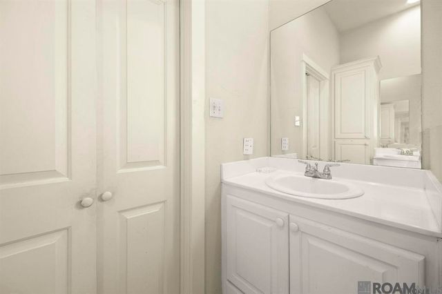9431 Boone Dr, Baton Rouge, LA 70810