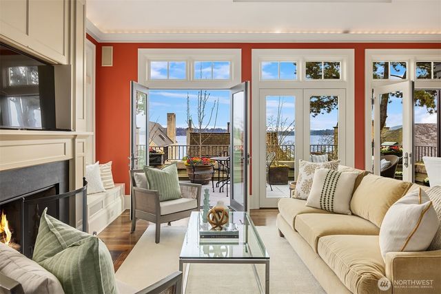 463 39th Avenue E, Seattle, WA 98112