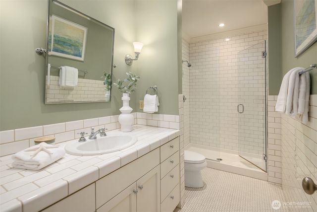 463 39th Avenue E, Seattle, WA 98112