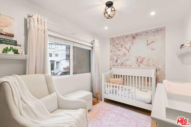 2228 Laurel Canyon Boulevard, Los Angeles, CA 90046