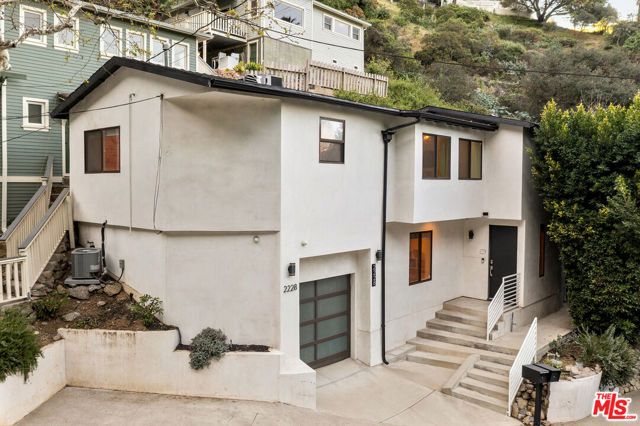 2228 Laurel Canyon Boulevard, Los Angeles, CA 90046