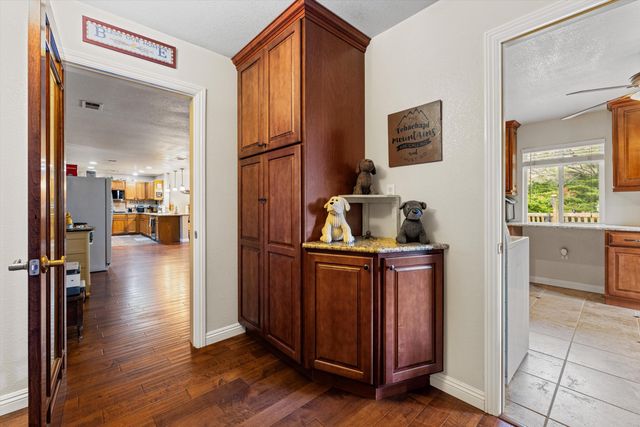 19908 Pine Ridge Drive, Tehachapi, CA 93561