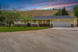 19908 Pine Ridge Drive, Tehachapi, CA 93561