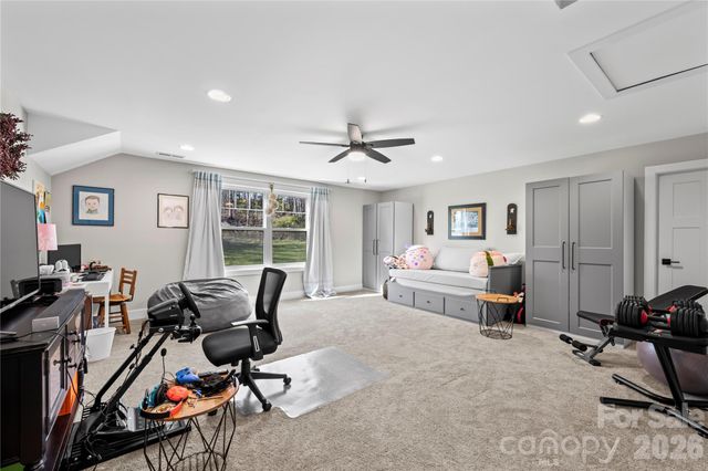122 Wintercress Drive, Mills River, NC 28759