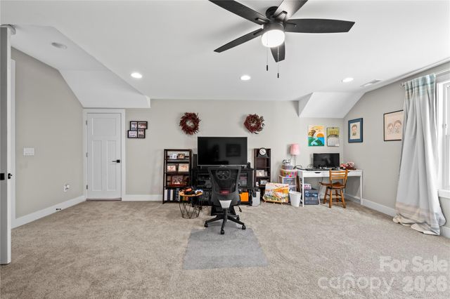 122 Wintercress Drive, Mills River, NC 28759