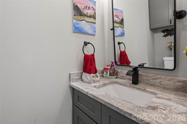 122 Wintercress Drive, Mills River, NC 28759