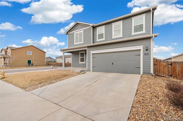 231 Mesa Avenue, Lochbuie, CO 80603
