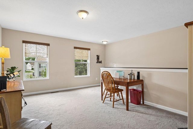 134 Broadmoore Boulevard, Pataskala, OH 43062