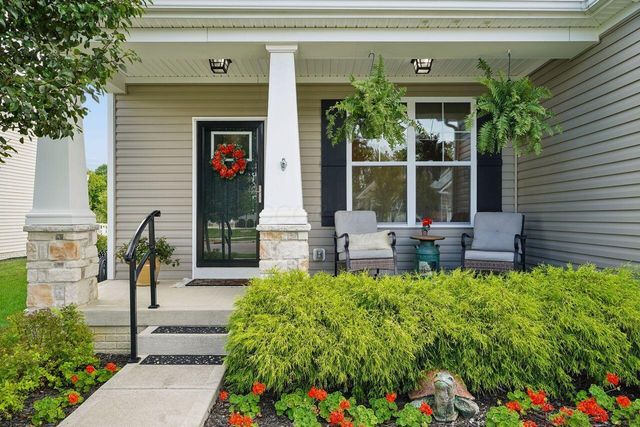 134 Broadmoore Boulevard, Pataskala, OH 43062