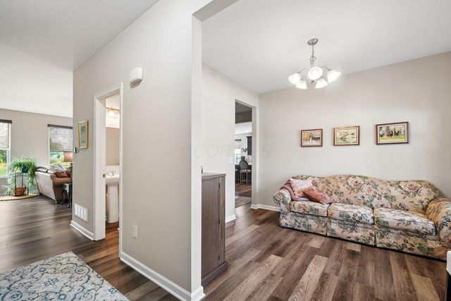 134 Broadmoore Boulevard, Pataskala, OH 43062