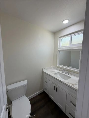 8876 Barcelona, Westminster, CA 92683