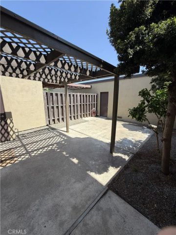 8876 Barcelona, Westminster, CA 92683