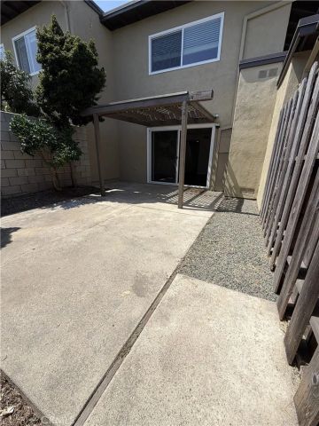 8876 Barcelona, Westminster, CA 92683