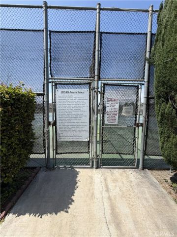 8876 Barcelona, Westminster, CA 92683