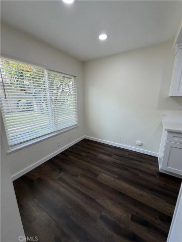 8876 Barcelona, Westminster, CA 92683