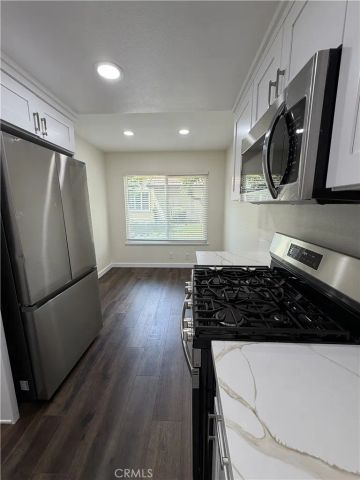 8876 Barcelona, Westminster, CA 92683