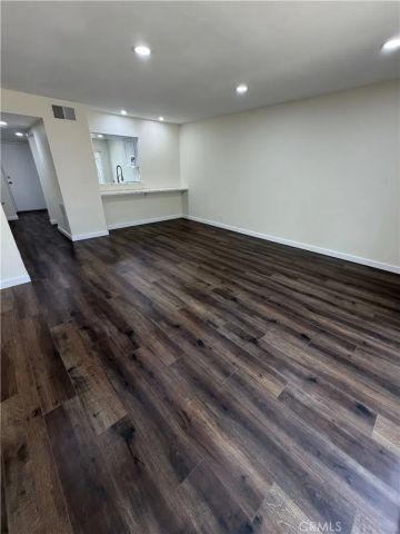 8876 Barcelona, Westminster, CA 92683