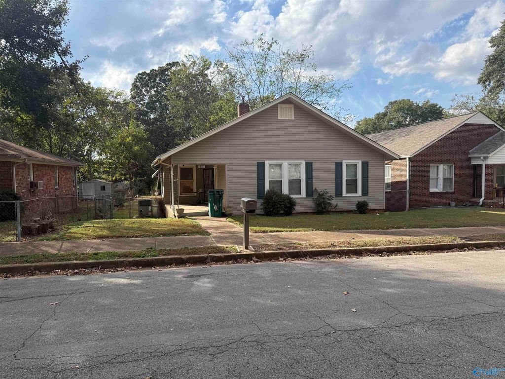 1009 Annapolis Avenue, Sheffield, AL 35660