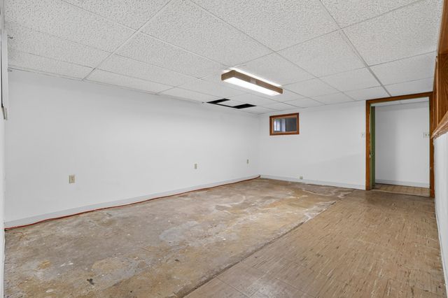 29 Church St, Braintree, MA 02184