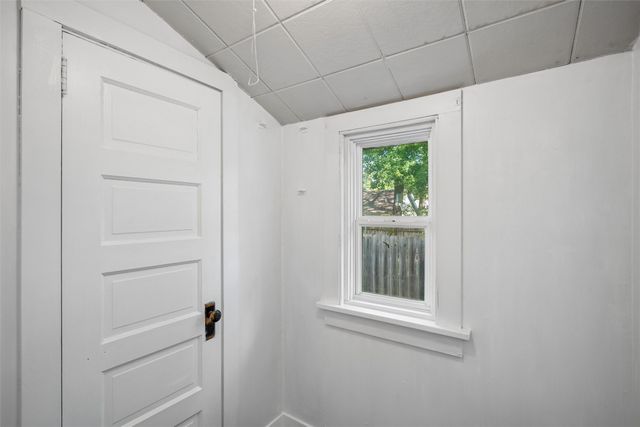 3927 11th Street, Des Moines, IA 50313