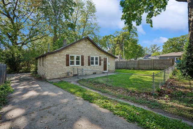 3927 11th Street, Des Moines, IA 50313