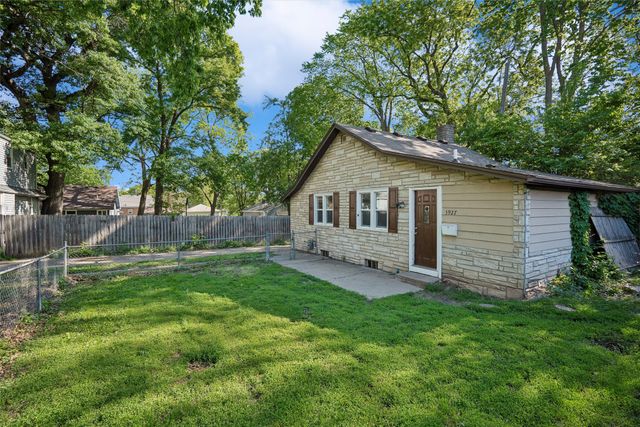 3927 11th Street, Des Moines, IA 50313