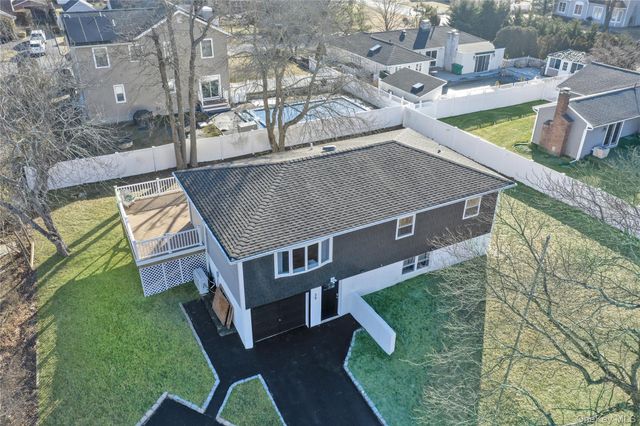 39 Roosevelt Boulevard, East Patchogue, NY 11772