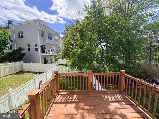 307 THYME LN, Philadelphia, PA 19128