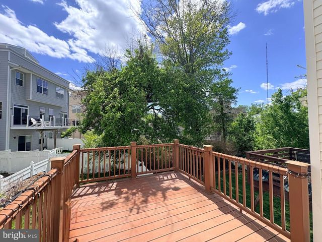 307 THYME LN, Philadelphia, PA 19128