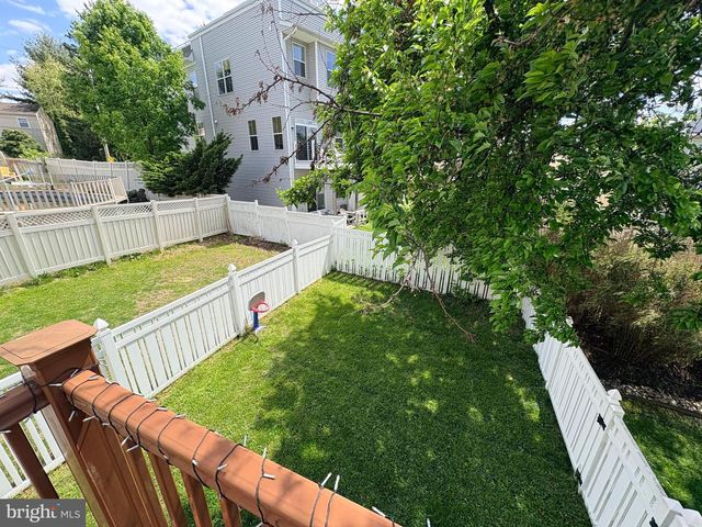 307 THYME LN, Philadelphia, PA 19128