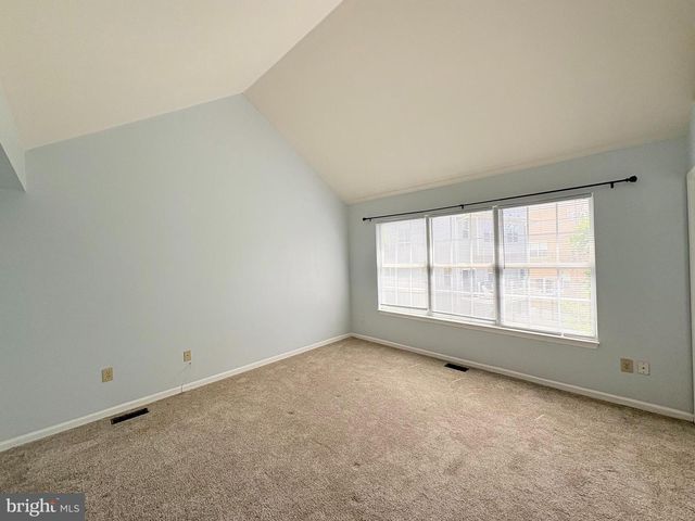 307 THYME LN, Philadelphia, PA 19128