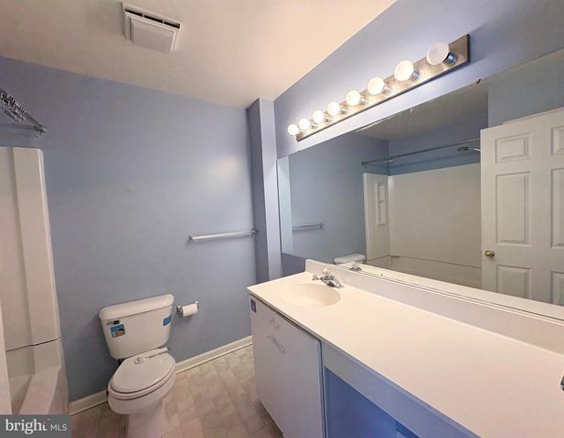 307 THYME LN, Philadelphia, PA 19128