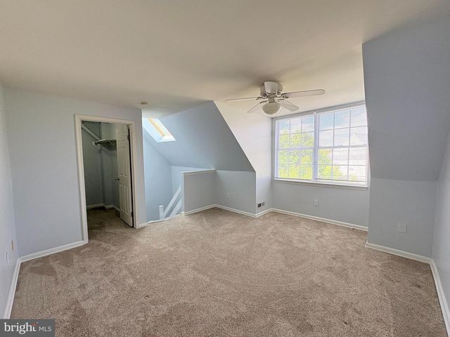 307 THYME LN, Philadelphia, PA 19128