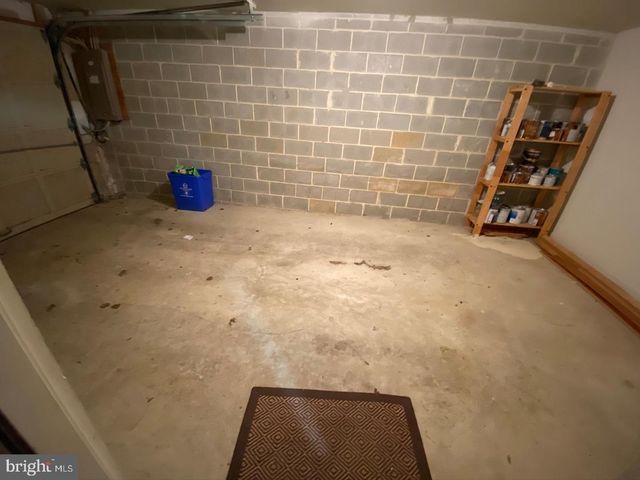 307 THYME LN, Philadelphia, PA 19128
