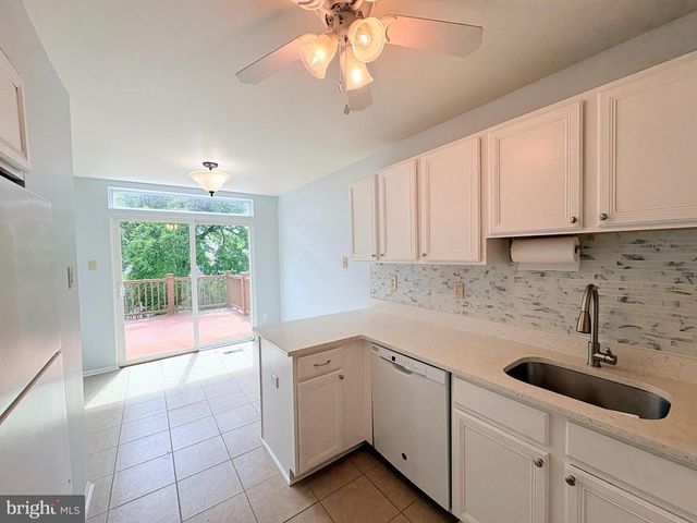 307 THYME LN, Philadelphia, PA 19128